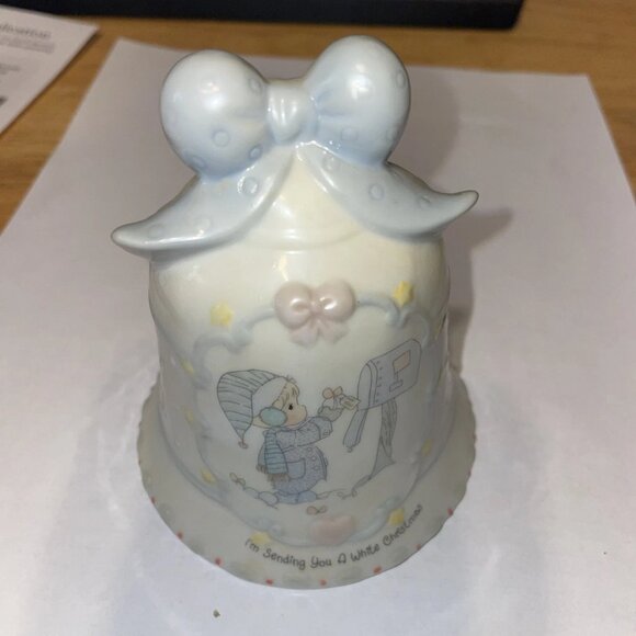 Precious Moments “White Christmas” Musical Bell Box — Girl Mailing Snowball - Picture 7 of 12